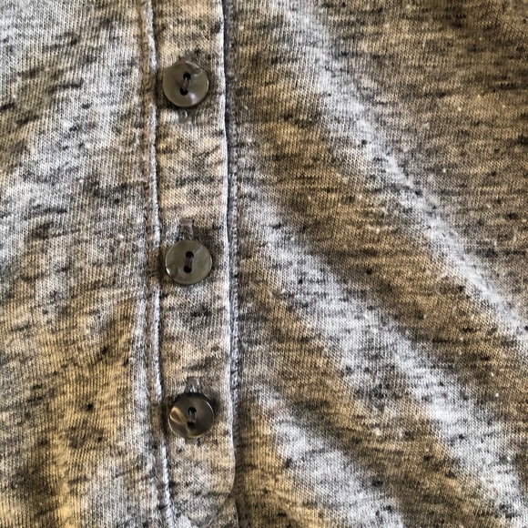 DONATED: VS oversized heather grey light weigh top - Picture 3 of 4